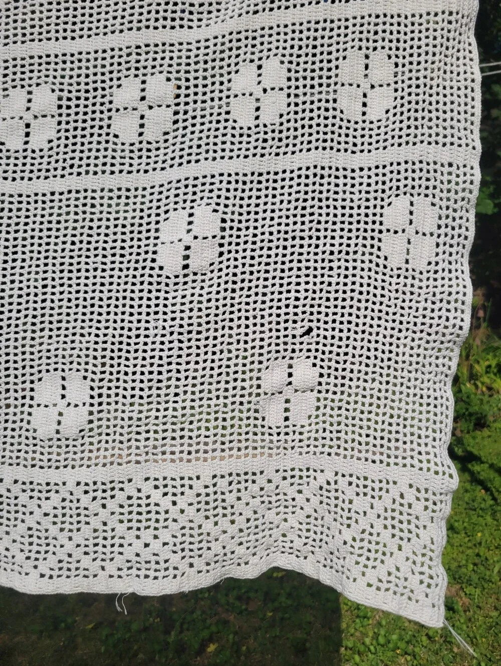 Vintage Crochet Table Cloth Runner Lot Doily Shabby Chic Ivory White Floral Set